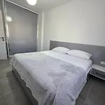 Aura شقة