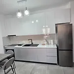 شقة Aura