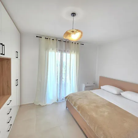 Aura Apartmán Vlorë